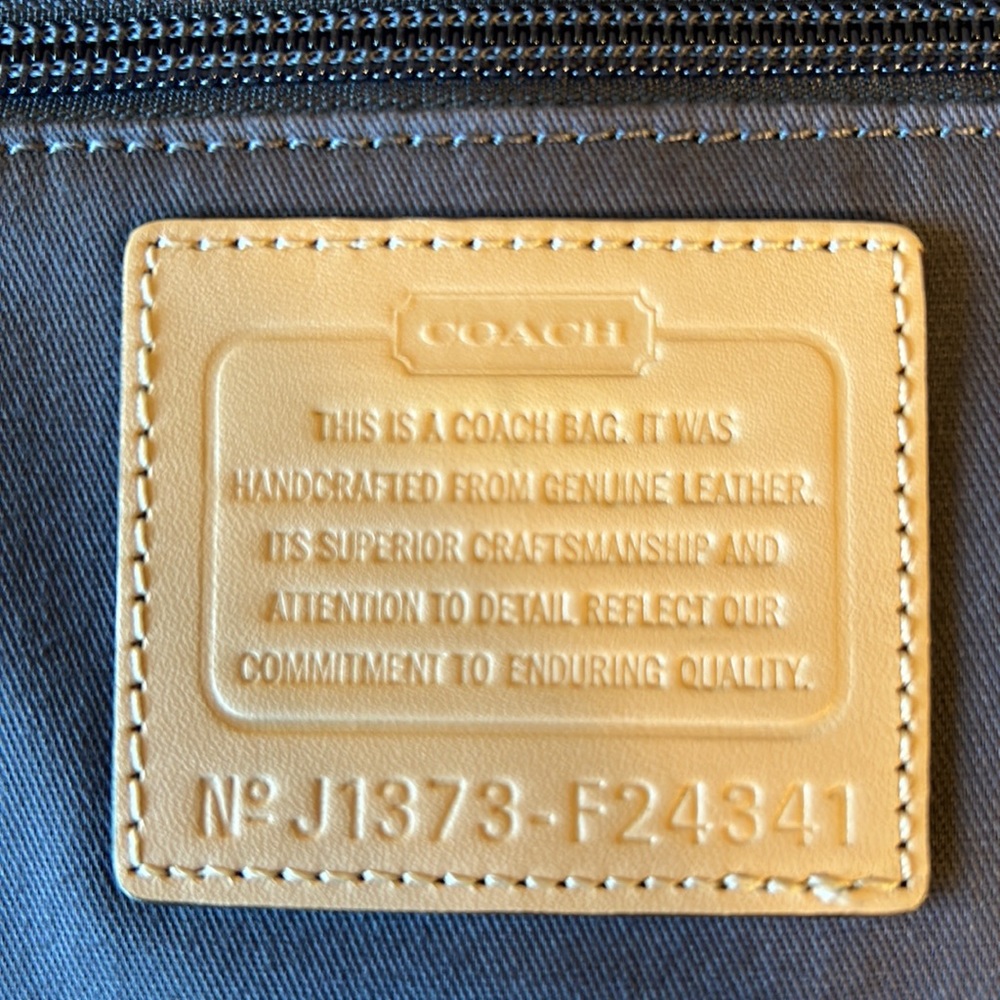 Coach Park Metro Large Leather Tote Bag - Picture 10 of 15